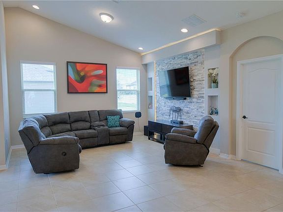 5th image of 1160 Playa Del Sol Ln