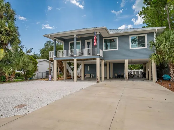 2702 1st St, Indian Rocks Beach, FL 33785