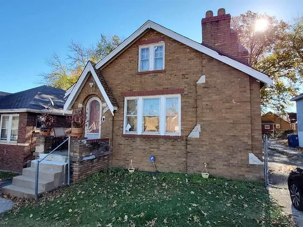 2826 Colonial Ave, Saint Louis, MO 63121