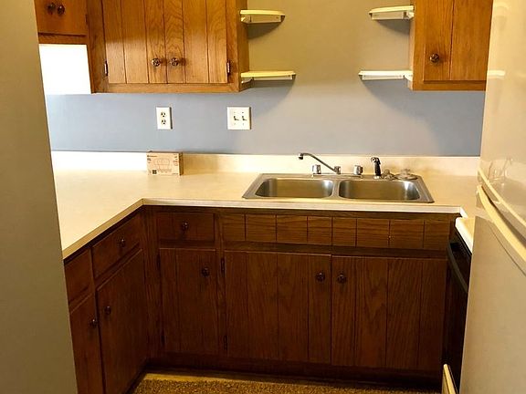 5th image of 449 Dunbar Ave APT 6