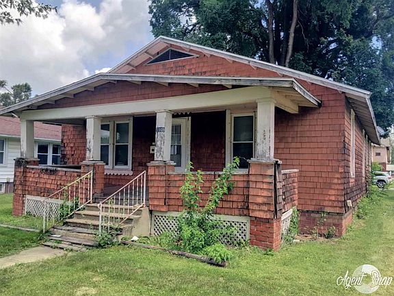 2nd image of 1909 Baird Ave