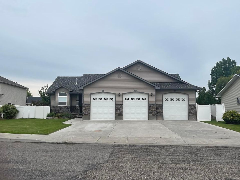 1st image of 574 Ivans Ln