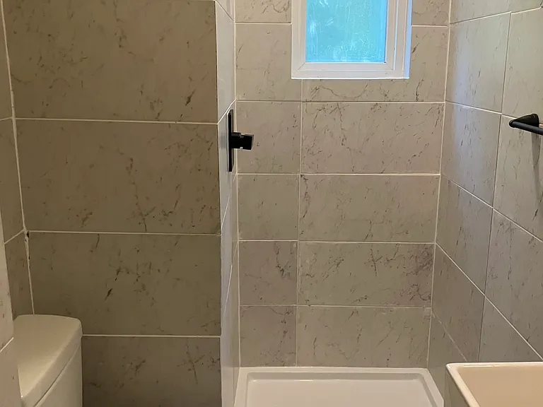 2238 Flora St — Photo 11