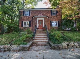 1140 Kensington Rd, Teaneck, NJ 07666