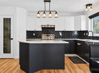 45 NE Bow Ridge Dr, Cochrane, AB T4C1V5