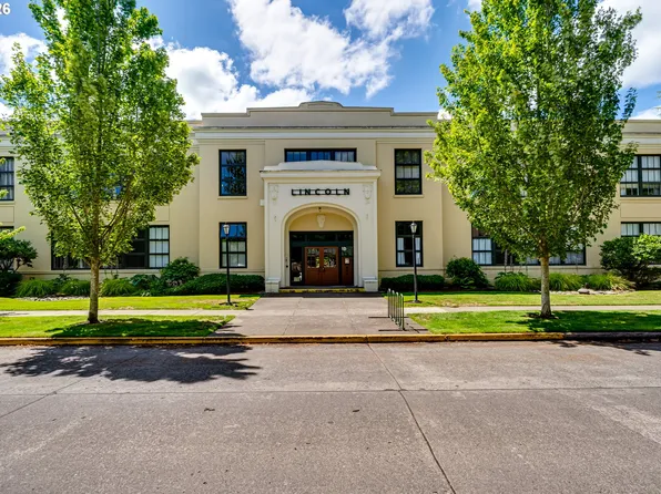 650 W 12th Ave APT 224, Eugene, OR 97402