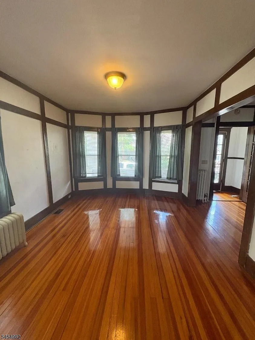 2 bed, 1.0 bath, $2,800 — Photo 4