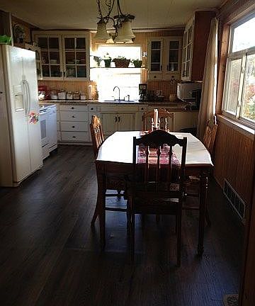 5th image of 354 N 3rd St