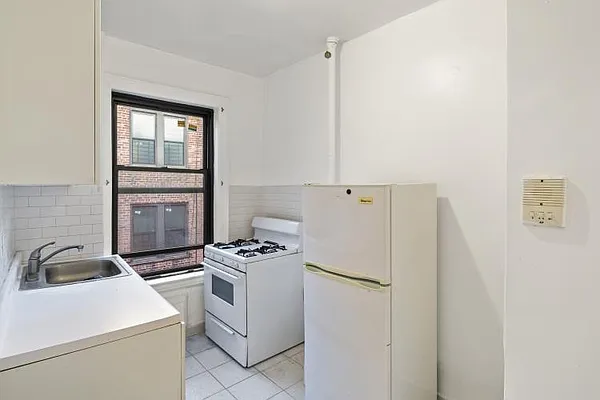 Rented by Compass | media 15