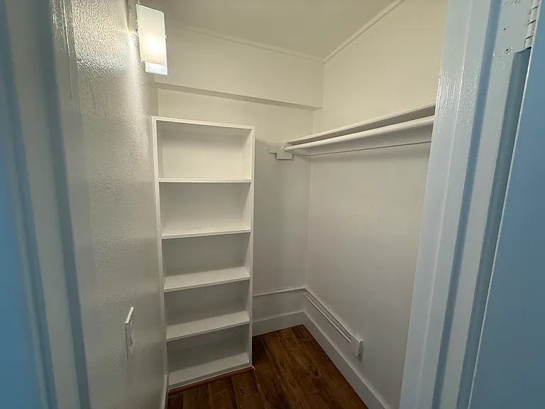 2 Bedroom/1 Bathroom