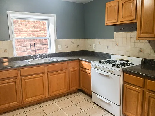 Rented by Lofts and Flats LLC | media 3