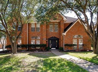 713 Paul Dr, Hurst, TX 76054