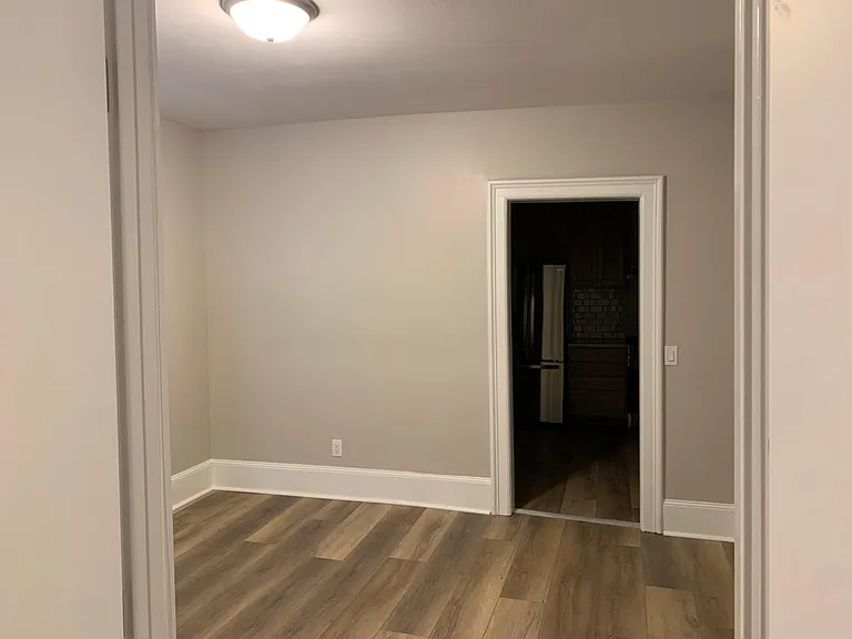 552 W Doty St #1 — Photo 8