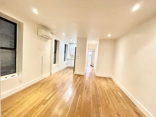 Rented by Vertical Real Estate LLC | media 3