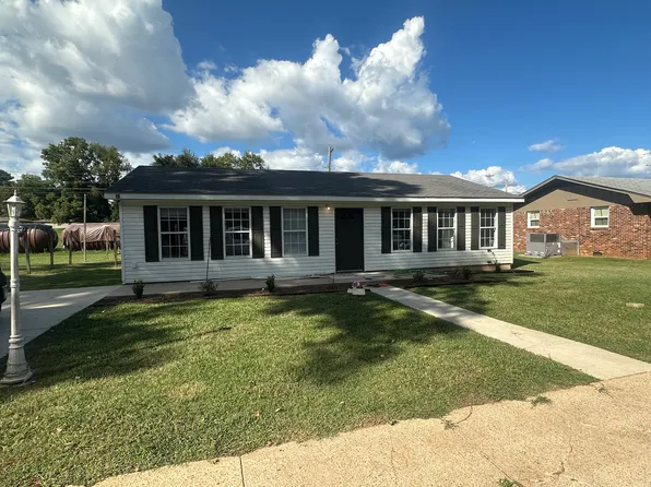 1513 Fort Ave, Muscle Shoals, AL 35661