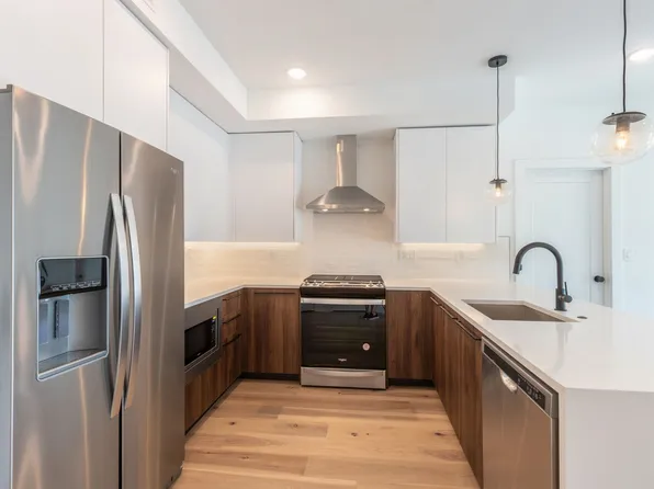 The Vine (1723), 1723 Francis St #2C, Philadelphia, PA 19130