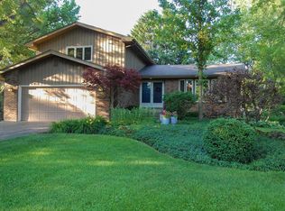 9N829 Tipi Ln, Elgin, IL 60124