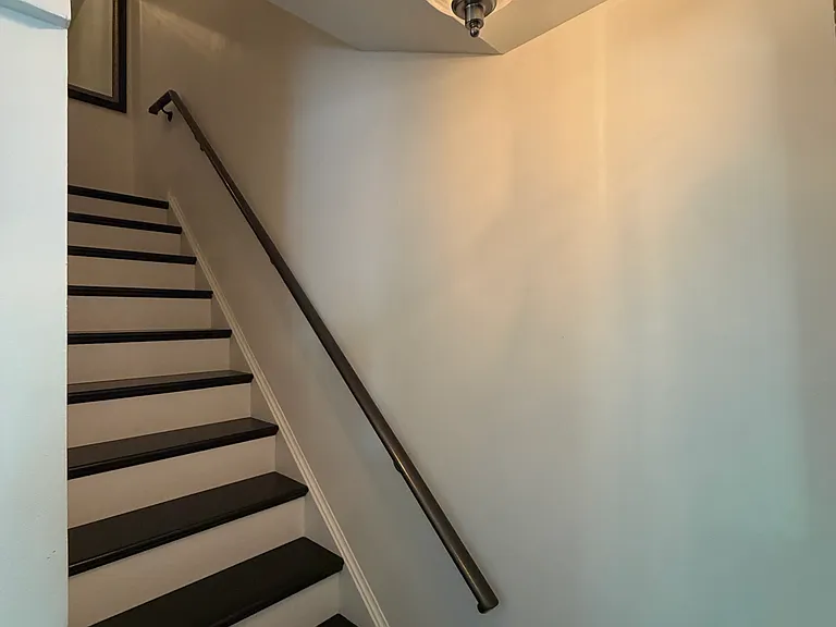 2376 Hunters Square Ct — Photo 23