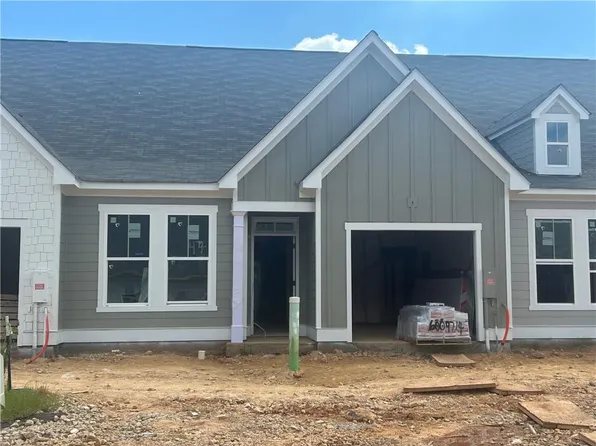 112 Harmony Cir, Cartersville, GA 30120