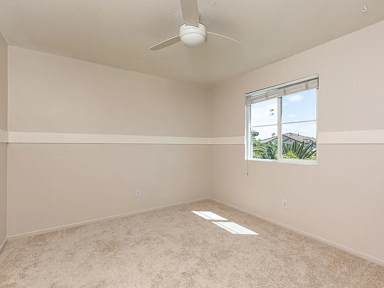 545 Toota Ct — Photo 31
