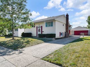 203 Lincolnshire Rd, Columbus, OH 43230