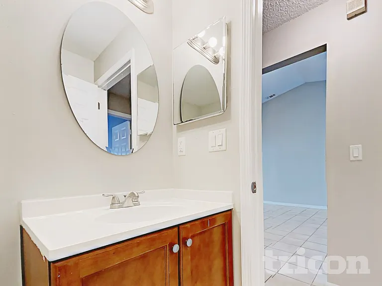 4708 Kilkenny Dr — Photo 11