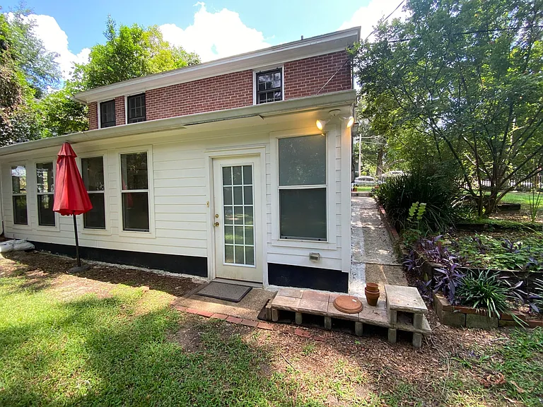 504 W 6th Ave #B — Photo 1