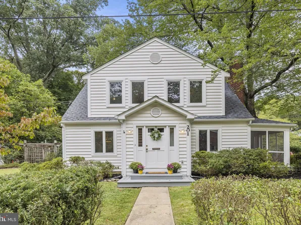 201 Dogwood Ave, Takoma Park, MD 20912