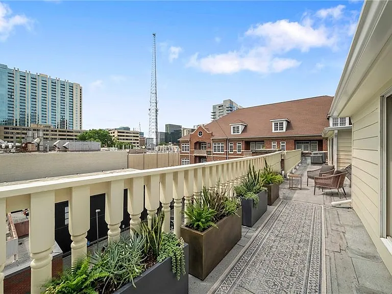 81 Peachtree Pl NE #Penthouse 12 — Photo 9