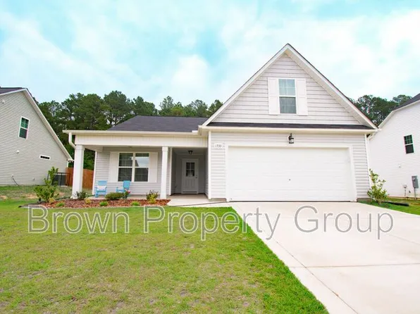 1733 Ragsdale Rd, Hope Mills, NC