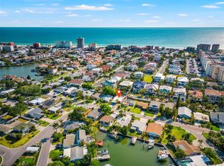 17606 1st St E, Redington Shores, FL 33708