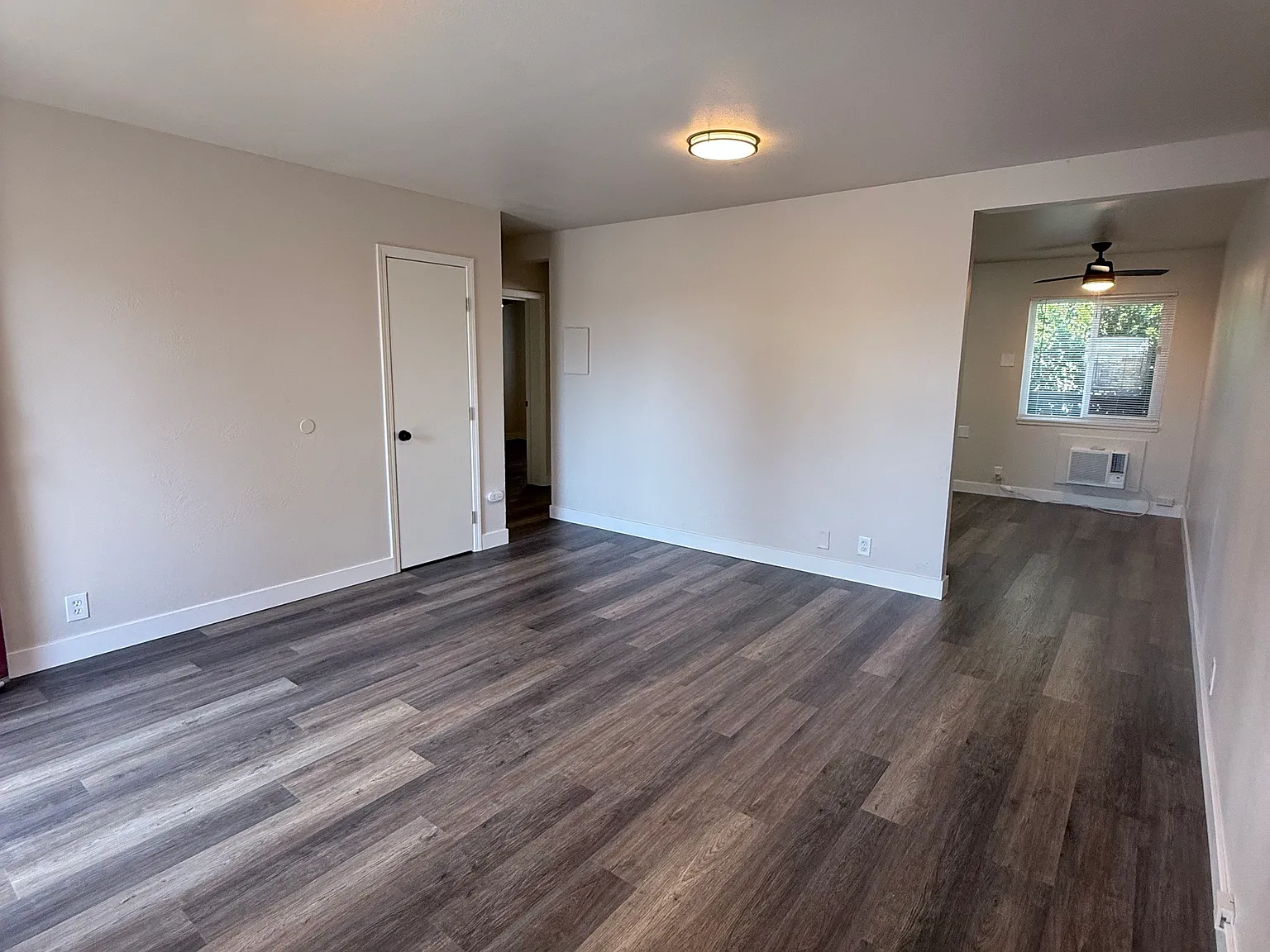 2 bed, 850 sqft, $1,345 — Photo 4