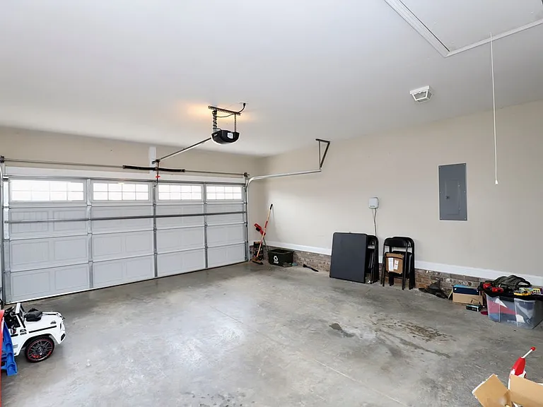 513 Waterlily Dr — Photo 65
