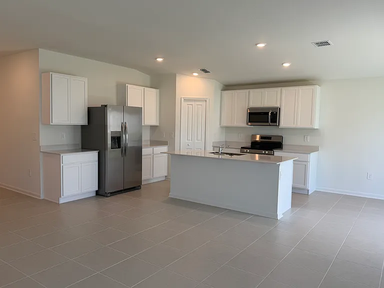 391 Artemis St — Photo 22