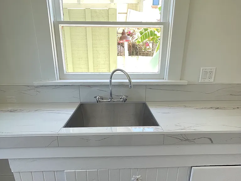 1066 Robinson Ave #1 — Photo 9