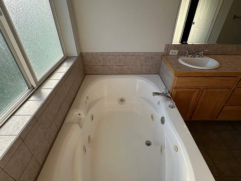 16384 Rainbow Dr — Photo 16