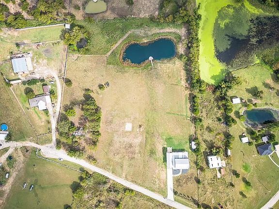 5th image of 261 Coffee Rd