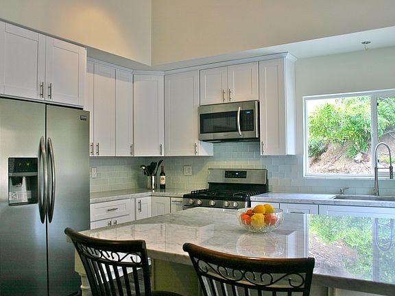 4th image of 3158 W Sierra Dr