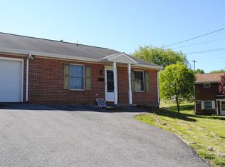 532 Chestnut St, Vinton, VA