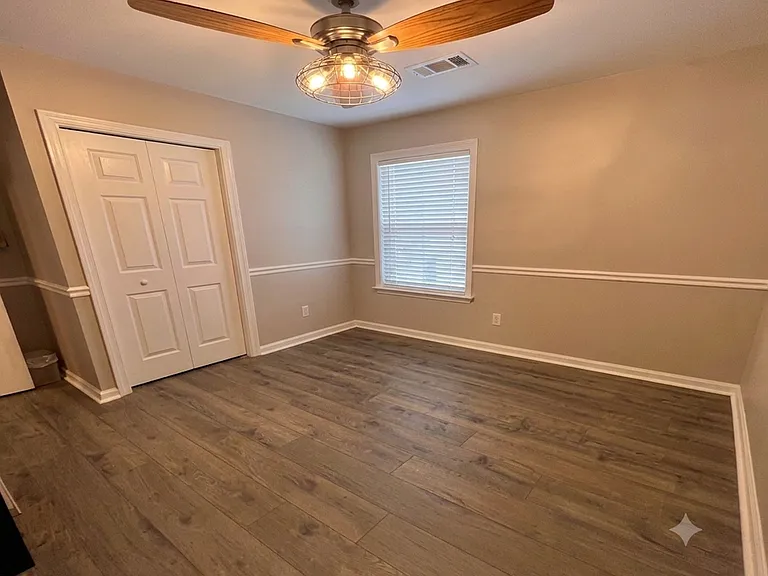 6314 Meadow Glade Ln — Photo 2