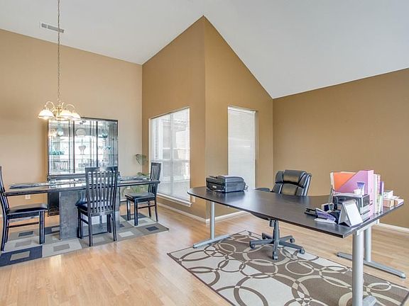 5th image of 1501 Yellowbird Ct