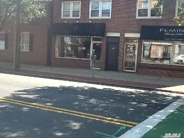 2nd image of 239 Deer Park Ave