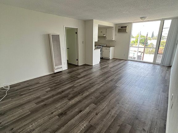 4th image of 7755 Laurel Canyon Blvd #22