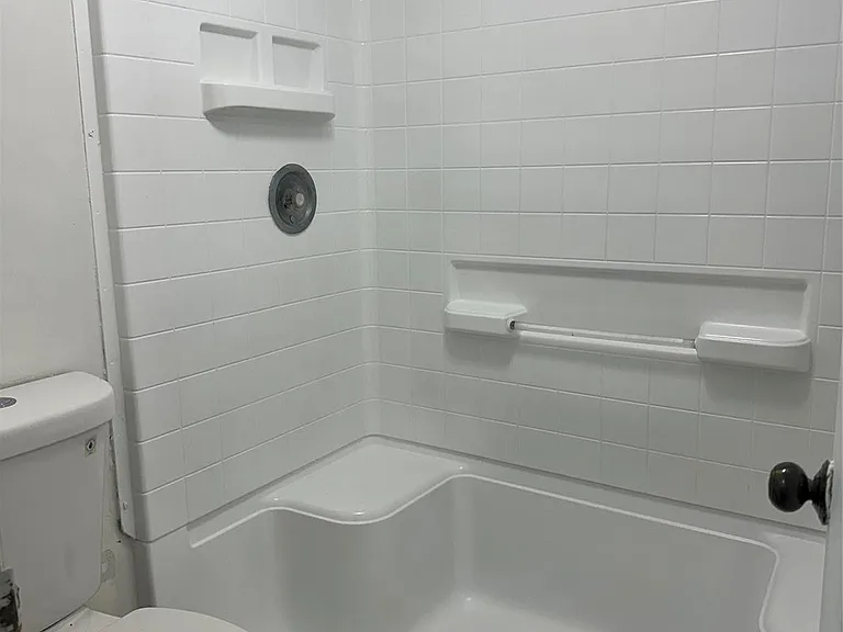 3212 NW 103rd Ter #107-B — Photo 13