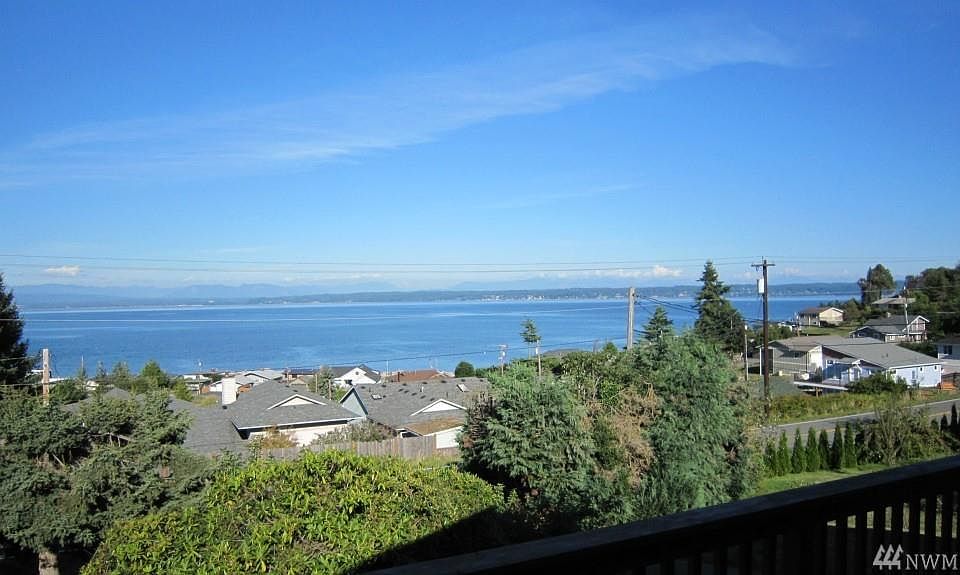 1st image of 1450 SE Camano Dr