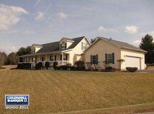 3099 N Silver Ridge Dr, Oregon, IL 61061