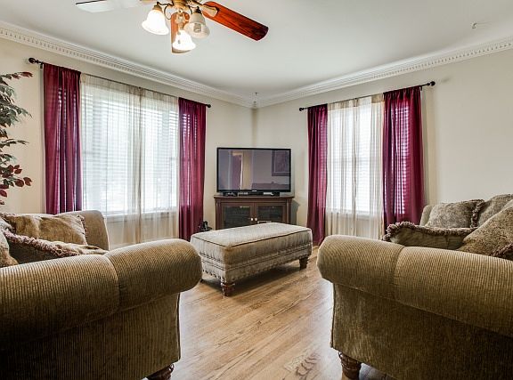 5th image of 226 Colebrook Dr