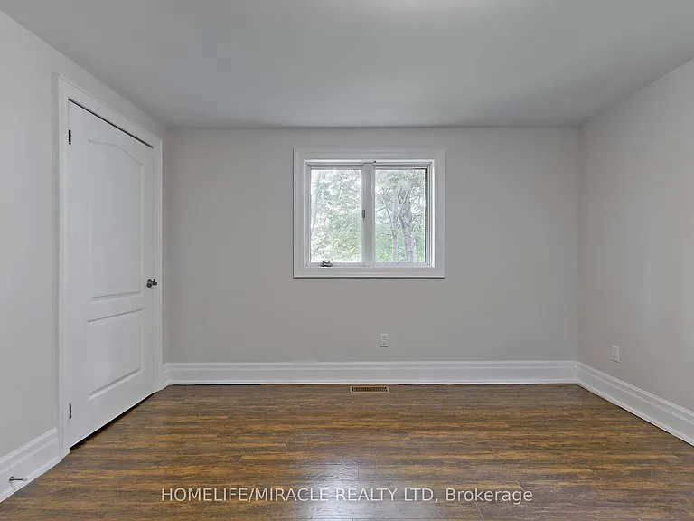 509 Maine St — Photo 14