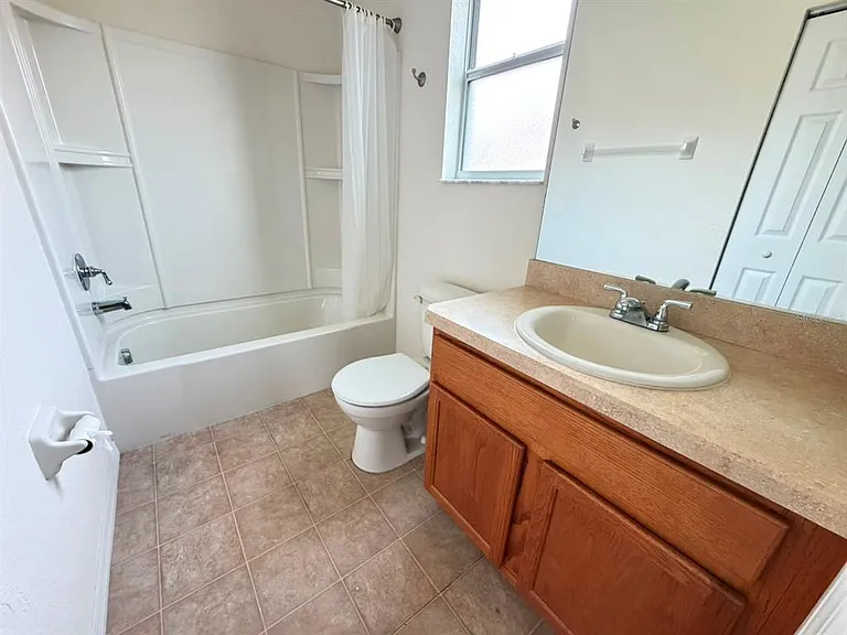 4921 NE 123rd Ln — Photo 15