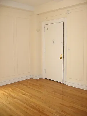 Rented by City Connections Realty | media 9